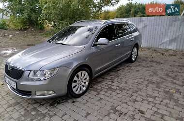 Универсал Skoda Superb 2010 в Снятине