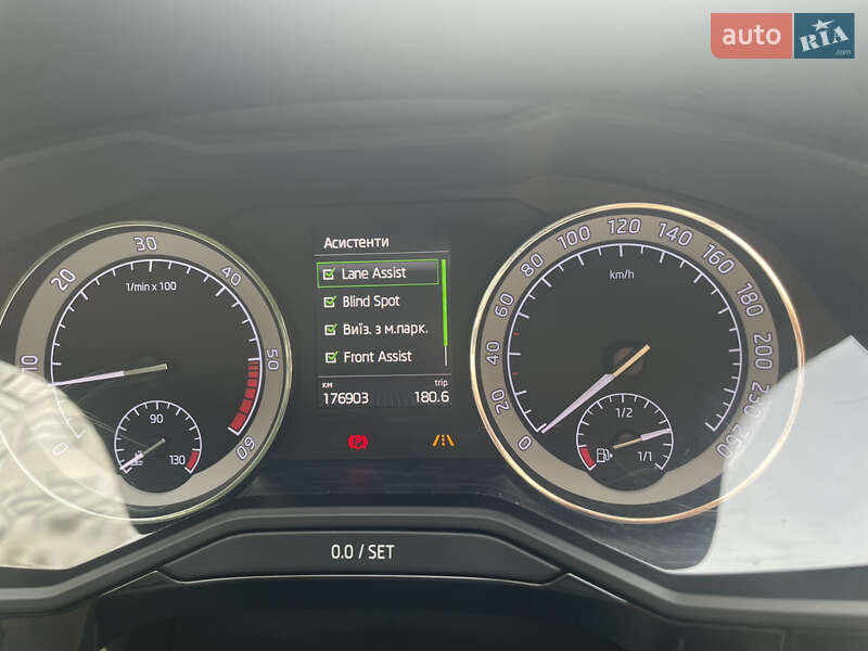 Ліфтбек Skoda Superb 2016 в Києві