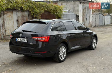 Универсал Skoda Superb 2018 в 