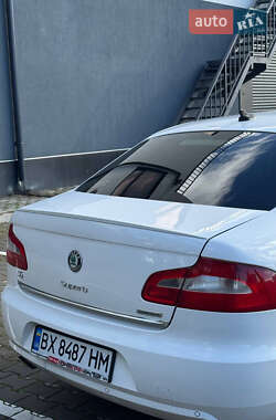 Ліфтбек Skoda Superb 2012 в 