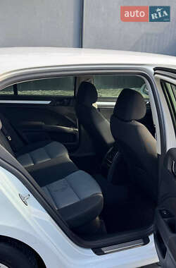 Ліфтбек Skoda Superb 2012 в 
