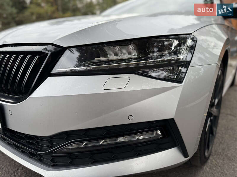 Универсал Skoda Superb 2021 в Луцке