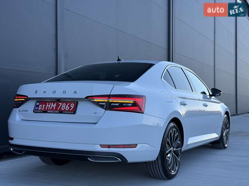 Ліфтбек Skoda Superb 2022 в Києві