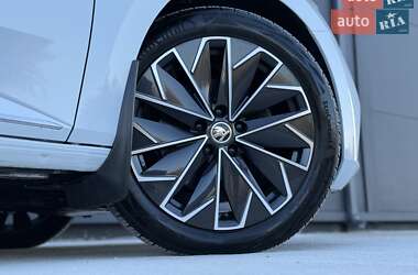 Лифтбек Skoda Superb 2022 в 