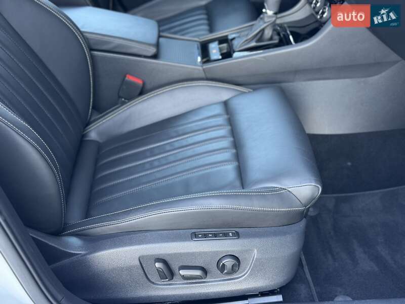 Ліфтбек Skoda Superb 2022 в Києві