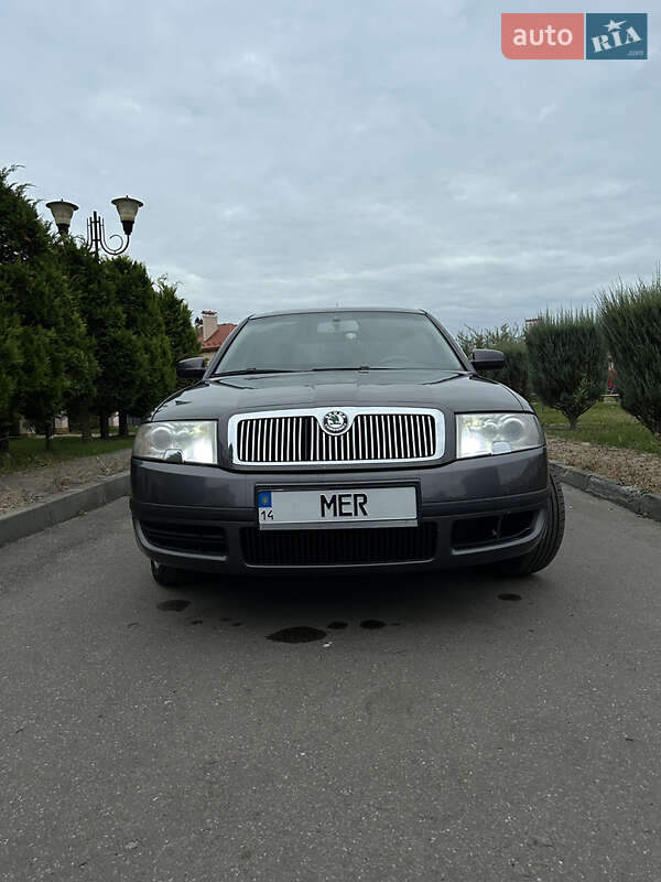 Ліфтбек Skoda Superb 2002 в Шептицькому