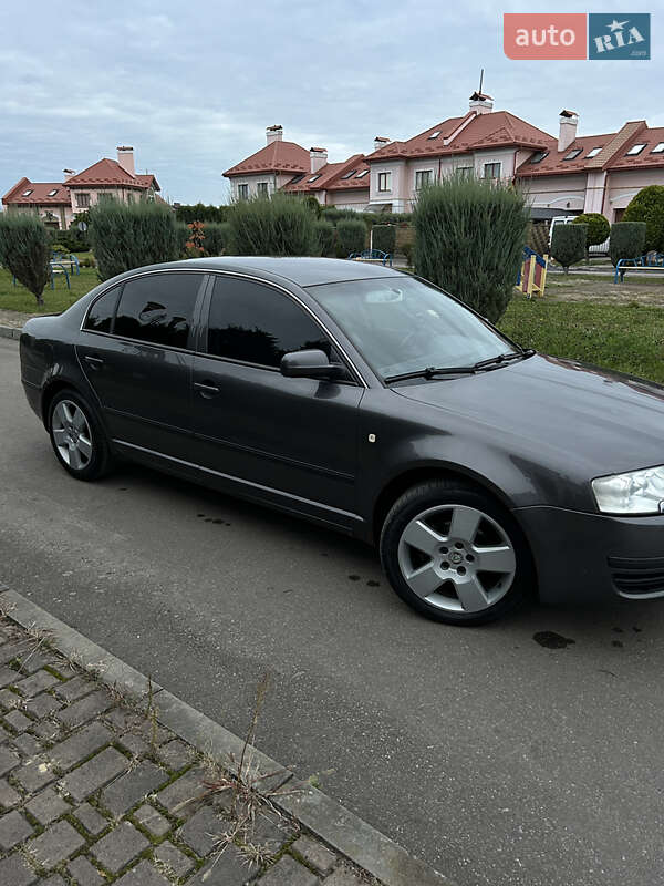 Ліфтбек Skoda Superb 2002 в Шептицькому