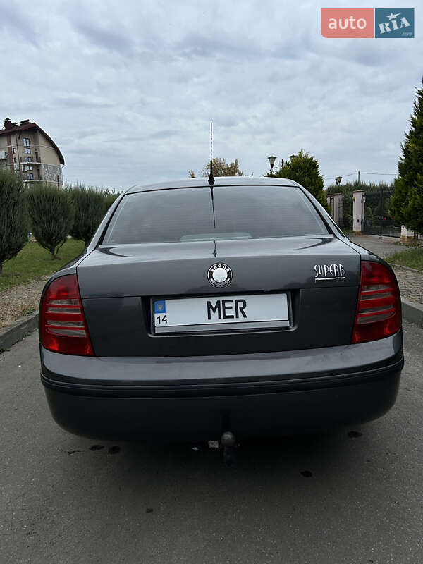 Ліфтбек Skoda Superb 2002 в Шептицькому