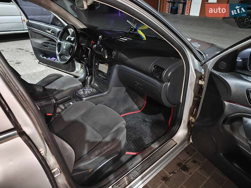 Лифтбек Skoda Superb 2004 в Сумах