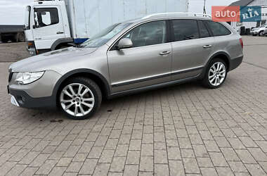Універсал Skoda Superb 2013 в 