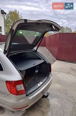 Універсал Skoda Superb 2011 в 