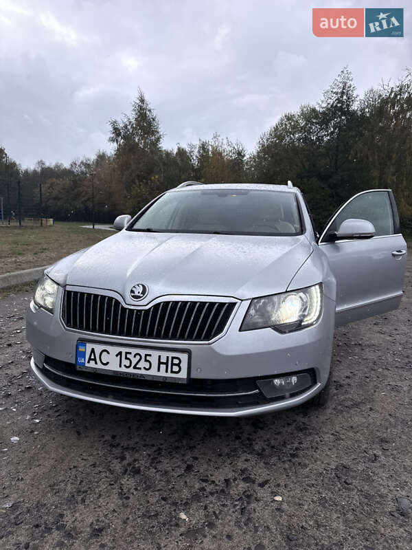 Універсал Skoda Superb 2013 в Ковелі