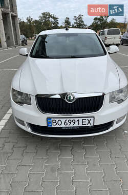 Ліфтбек Skoda Superb 2013 в 