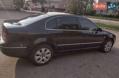 Лифтбек Skoda Superb 2002 в 