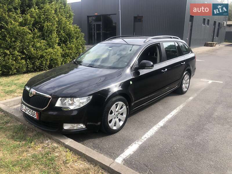Универсал Skoda Superb 2012 в Каменец-Подольском фото 10 Универсал Skoda Superb 2012 в Каменец-Подольском