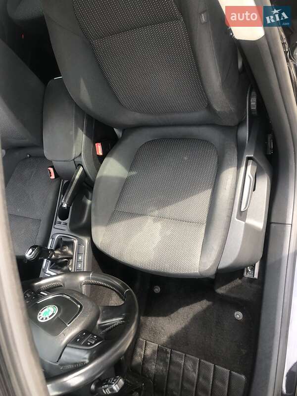 Универсал Skoda Superb 2012 в Каменец-Подольском фото 16 Универсал Skoda Superb 2012 в Каменец-Подольском