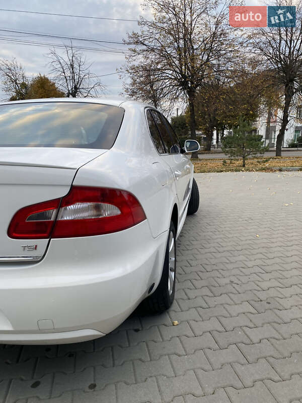 Лифтбек Skoda Superb 2012 в Виннице