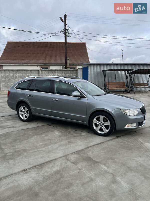 Универсал Skoda Superb 2010 в Белой Церкви