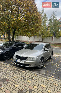 Лифтбек Skoda Superb 2010 в Киеве