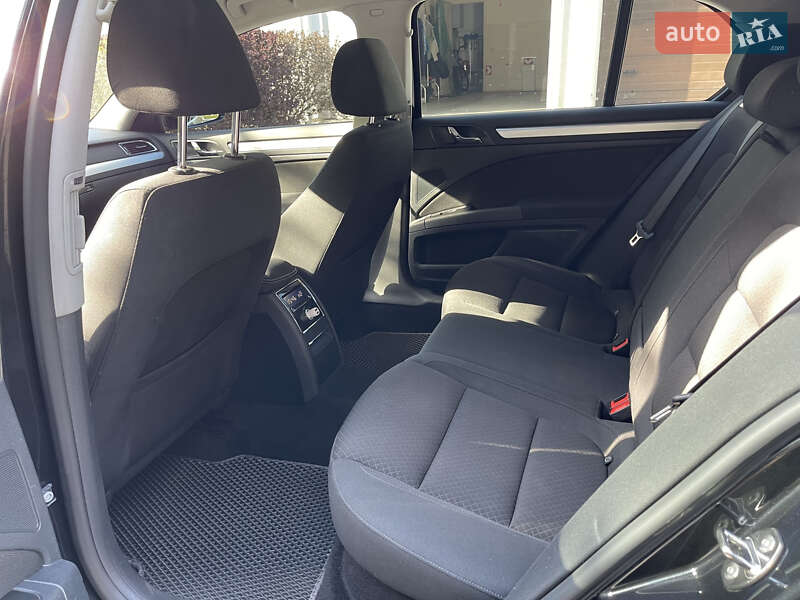 Лифтбек Skoda Superb 2013 в Киеве