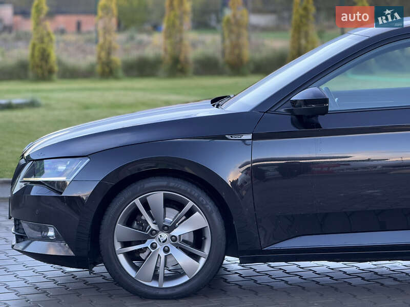 Ліфтбек Skoda Superb 2017 в Луцьку
