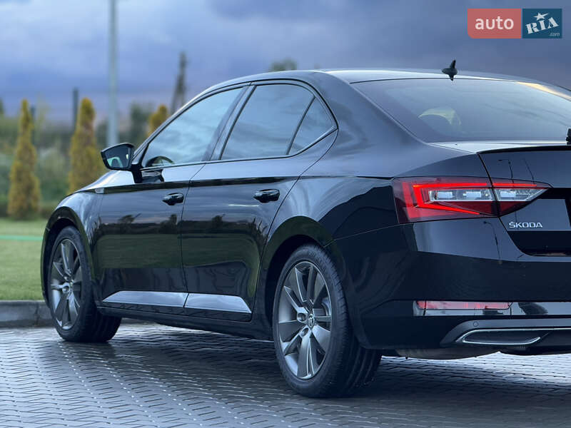 Ліфтбек Skoda Superb 2017 в Луцьку
