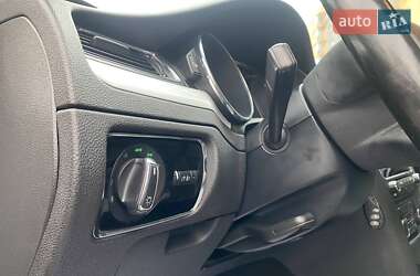 Ліфтбек Skoda Superb 2010 в  фото 10 Ліфтбек Skoda Superb 2010 в