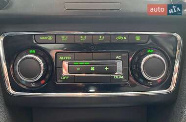 Ліфтбек Skoda Superb 2010 в  фото 15 Ліфтбек Skoda Superb 2010 в