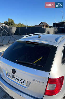 Универсал Skoda Superb 2011 в 