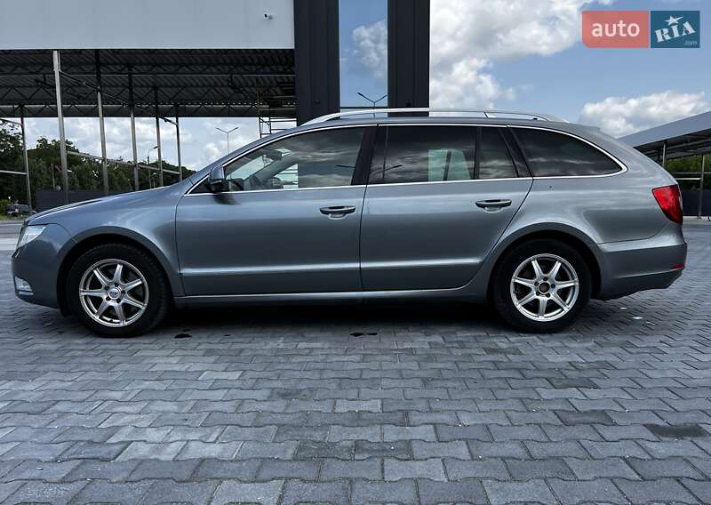 Универсал Skoda Superb 2012 в Каменец-Подольском