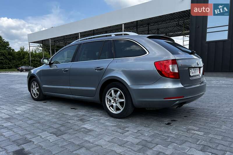 Универсал Skoda Superb 2012 в Каменец-Подольском