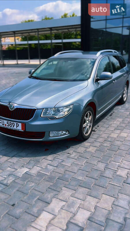 Универсал Skoda Superb 2012 в Каменец-Подольском