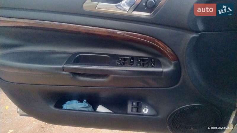 Лифтбек Skoda Superb 2006 в Запорожье