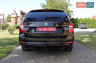 Універсал Skoda Superb 2014 в  фото 12 Універсал Skoda Superb 2014 в