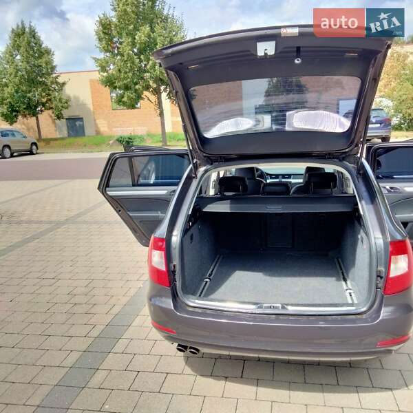 Универсал Skoda Superb 2010 в Хмельницком
