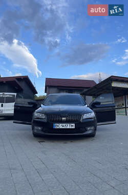 Ліфтбек Skoda Superb 2015 в  фото 6 Ліфтбек Skoda Superb 2015 в