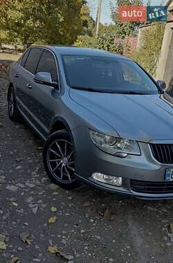 Ліфтбек Skoda Superb 2011 в Одесі