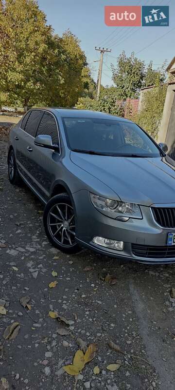 Лифтбек Skoda Superb 2011 в Одессе