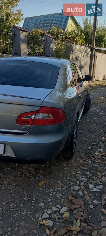 Лифтбек Skoda Superb 2011 в Одессе