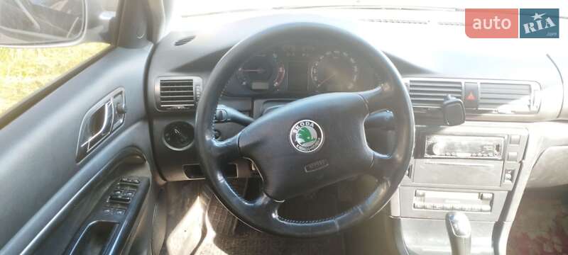 Лифтбек Skoda Superb 2002 в Верховине
