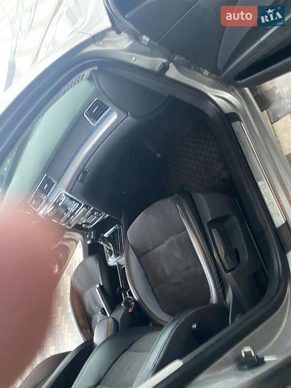 Лифтбек Skoda Superb 2009 в Петрове фото 13 Лифтбек Skoda Superb 2009 в Петрове