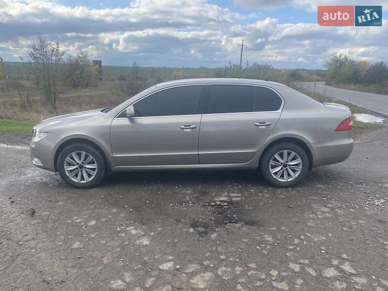 Лифтбек Skoda Superb 2009 в Петрове фото 10 Лифтбек Skoda Superb 2009 в Петрове