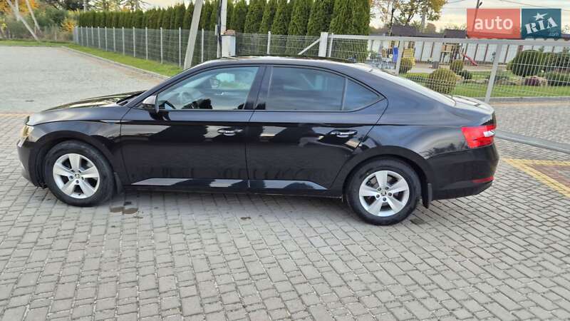 Лифтбек Skoda Superb 2016 в Львове фото 19 Лифтбек Skoda Superb 2016 в Львове