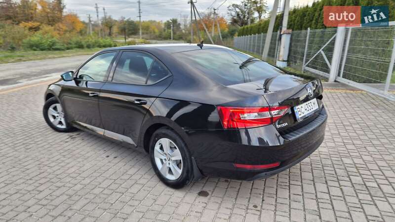 Лифтбек Skoda Superb 2016 в Львове фото 25 Лифтбек Skoda Superb 2016 в Львове