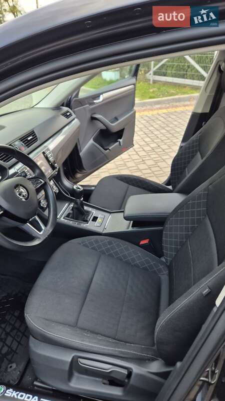 Лифтбек Skoda Superb 2016 в Львове фото 42 Лифтбек Skoda Superb 2016 в Львове