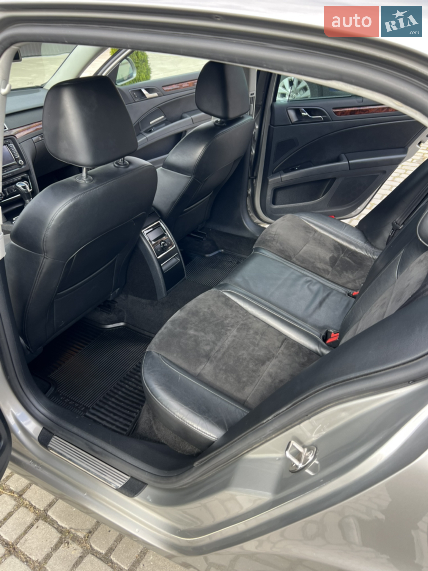 2012 Skoda Superb - мініатюра 18