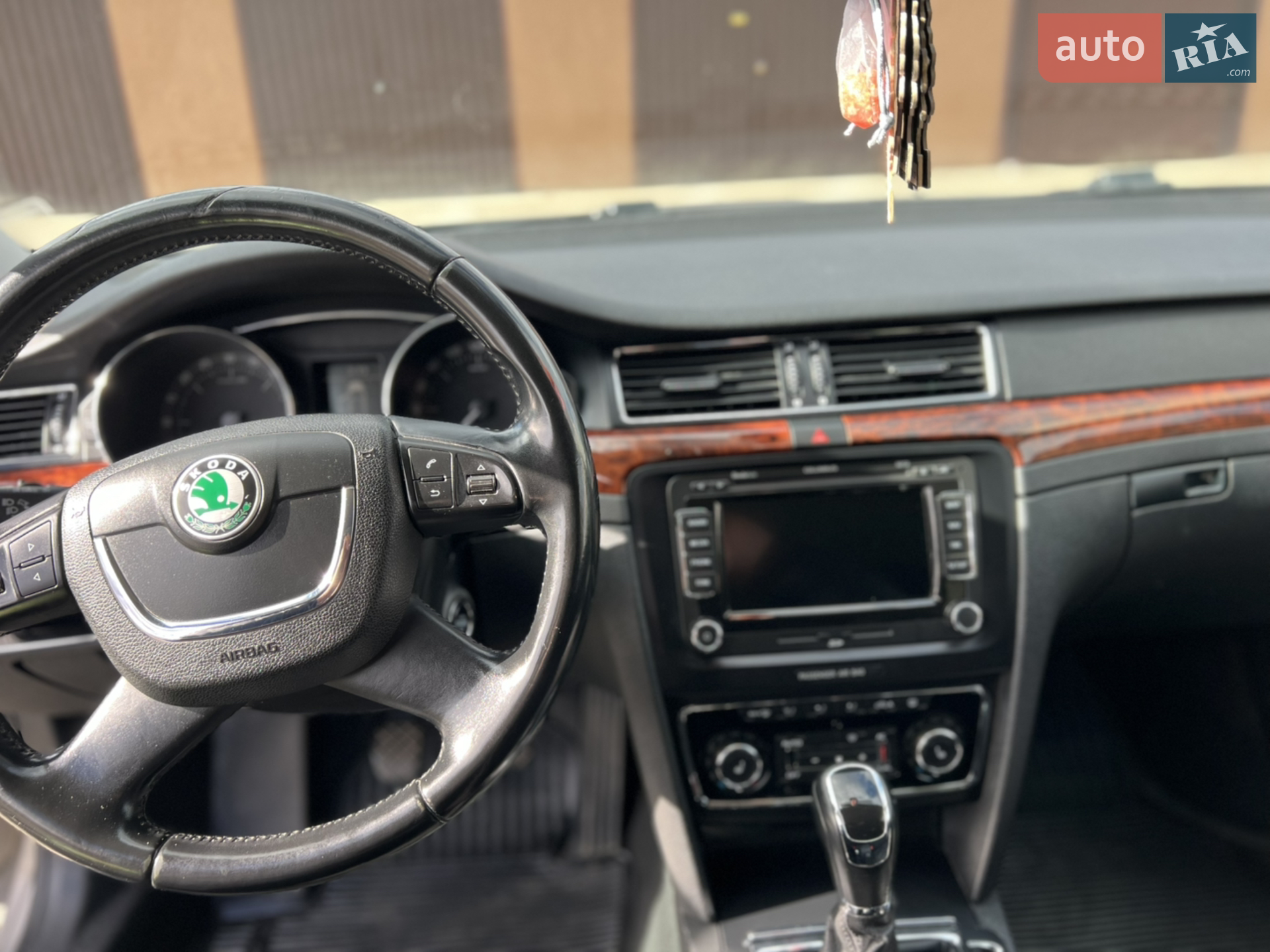 2012 Skoda Superb - мініатюра 23
