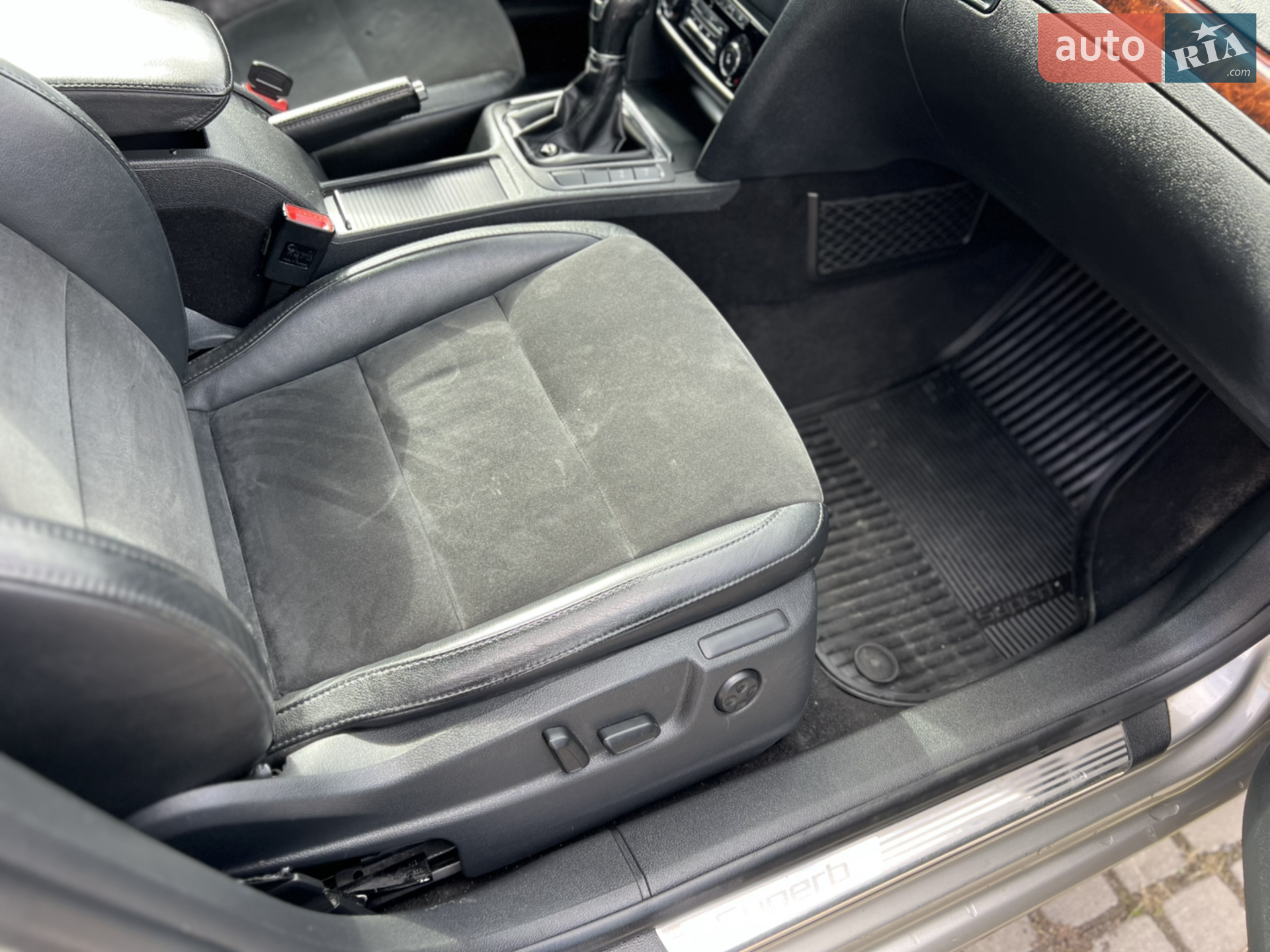 2012 Skoda Superb - мініатюра 32