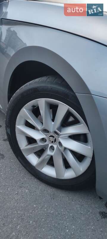 Лифтбек Skoda Superb 2015 в Кривом Роге фото 3 Лифтбек Skoda Superb 2015 в Кривом Роге