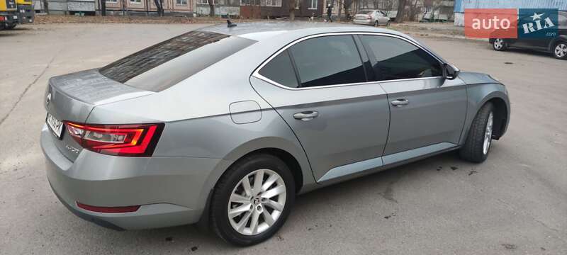 Лифтбек Skoda Superb 2015 в Кривом Роге фото 5 Лифтбек Skoda Superb 2015 в Кривом Роге